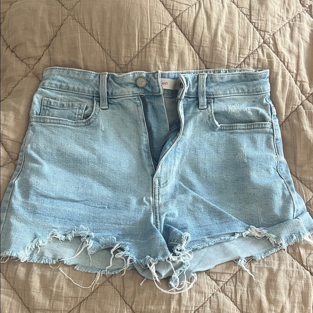 Trendy Light Blue Distressed Denim Shorts